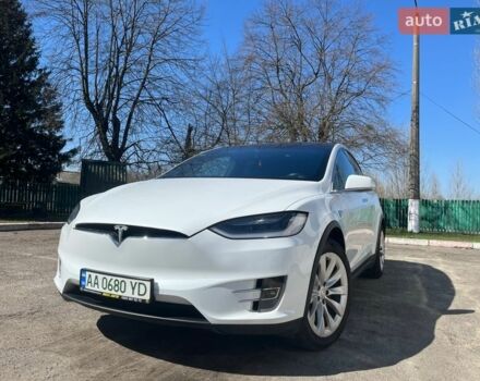 Білий Тесла Модель Х, об'ємом двигуна 0 л та пробігом 223 тис. км за 21500 $, фото 1 на Automoto.ua