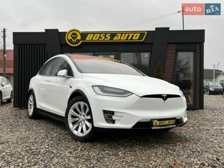 Білий Тесла Модель Х, об'ємом двигуна 0 л та пробігом 126 тис. км за 25500 $, фото 1 на Automoto.ua