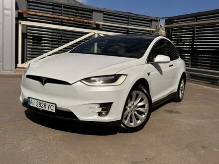 Білий Тесла Модель Х, об'ємом двигуна 0 л та пробігом 180 тис. км за 22900 $, фото 1 на Automoto.ua