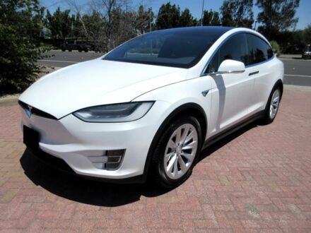 Тесла Модель Х 2017 в Переяславе-Хмельницком на Automoto.ua Белый Тесла Модель Х, объемом двигателя 0 л и пробегом 107 тыс. км за 6000 $, фото 1 на Automoto.ua