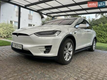 Белый Тесла Модель Х, объемом двигателя 0 л и пробегом 149 тыс. км за 22500 $, фото 1 на Automoto.ua