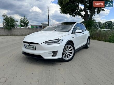 Белый Тесла Модель Х, объемом двигателя 0 л и пробегом 199 тыс. км за 19200 $, фото 1 на Automoto.ua