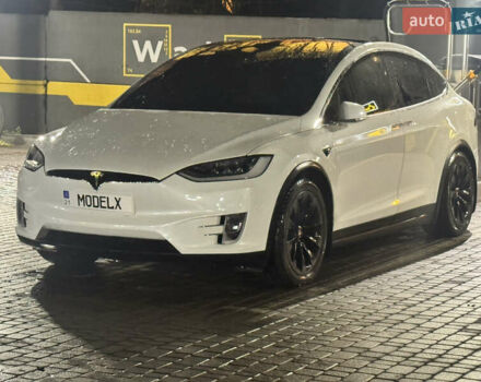 Білий Тесла Модель Х, об'ємом двигуна 0 л та пробігом 150 тис. км за 28000 $, фото 1 на Automoto.ua