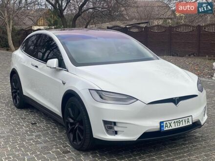 Білий Тесла Модель Х, об'ємом двигуна 0 л та пробігом 133 тис. км за 27000 $, фото 1 на Automoto.ua