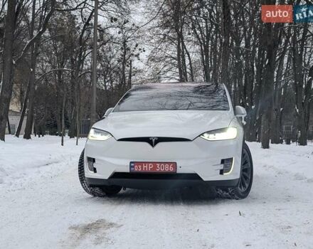 Білий Тесла Модель Х, об'ємом двигуна 0 л та пробігом 220 тис. км за 19700 $, фото 1 на Automoto.ua