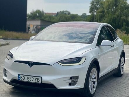 Білий Тесла Модель Х, об'ємом двигуна 0 л та пробігом 146 тис. км за 20900 $, фото 1 на Automoto.ua