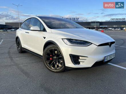 Тесла Модель Х 2018 в Днепре (Днепропетровске) на Automoto.ua Белый Тесла Модель Х, объемом двигателя 0 л и пробегом 194 тыс. км за 29900 $, фото 1 на Automoto.ua
