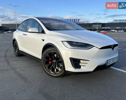 Тесла Модель Х 2018 у Дніпро (Дніпропетровську) на Automoto.ua Білий Тесла Модель Х, об'ємом двигуна 0 л та пробігом 194 тис. км за 29900 $, фото 1 на Automoto.ua
