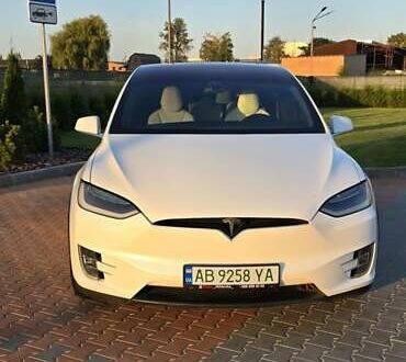 Білий Тесла Модель Х, об'ємом двигуна 0 л та пробігом 147 тис. км за 22500 $, фото 1 на Automoto.ua