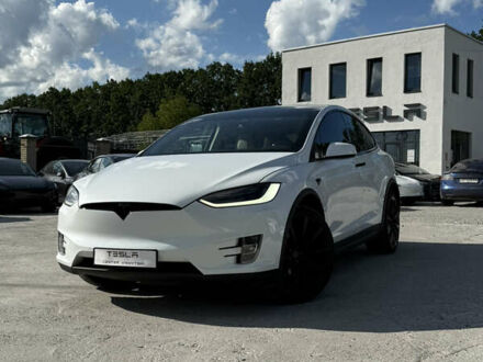 Білий Тесла Модель Х, об'ємом двигуна 0 л та пробігом 107 тис. км за 29200 $, фото 1 на Automoto.ua
