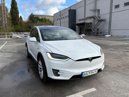 Тесла Модель Х 2018 в Киеве на Automoto.ua Белый Тесла Модель Х, объемом двигателя 0 л и пробегом 89 тыс. км за 548 $, фото 1 на Automoto.ua