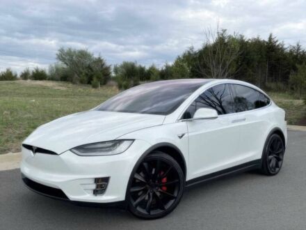 Тесла Модель Х 2018 в Днепре (Днепропетровске) на Automoto.ua Белый Тесла Модель Х, объемом двигателя 0 л и пробегом 52 тыс. км за 23000 $, фото 1 на Automoto.ua