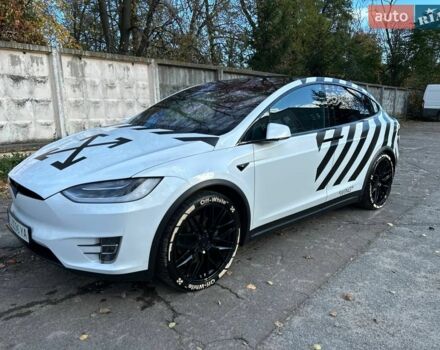 Білий Тесла Модель Х, об'ємом двигуна 0 л та пробігом 95 тис. км за 26000 $, фото 1 на Automoto.ua