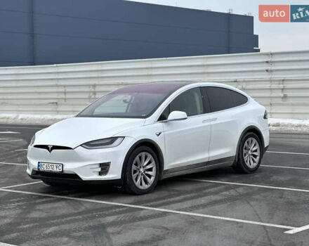 Білий Тесла Модель Х, об'ємом двигуна 0 л та пробігом 114 тис. км за 23500 $, фото 1 на Automoto.ua