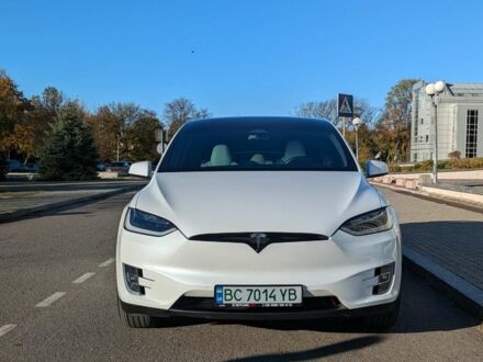 Білий Тесла Модель Х, об'ємом двигуна 0 л та пробігом 145 тис. км за 25999 $, фото 1 на Automoto.ua