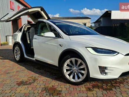 Тесла Модель Х 2018 у Костополе на Automoto.ua Білий Тесла Модель Х, об'ємом двигуна 0 л та пробігом 145 тис. км за 22800 $, фото 1 на Automoto.ua