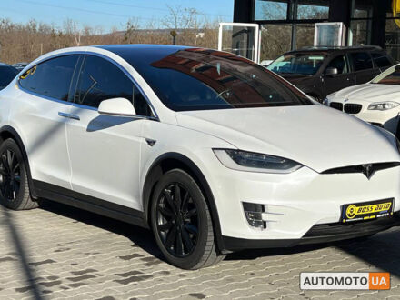Тесла Модель Х 2018 у Чернівцях на Automoto.ua Білий Тесла Модель Х, об'ємом двигуна 75 л та пробігом 174 тис. км за 26000 $, фото 1 на Automoto.ua