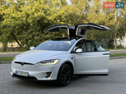 Тесла Модель Х 2018 в Львове на Automoto.ua Белый Тесла Модель Х, объемом двигателя 0 л и пробегом 112 тыс. км за 22500 $, фото 1 на Automoto.ua