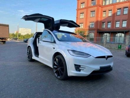 Тесла Модель Х 2019 у Одесі на Automoto.ua Білий Тесла Модель Х, об'ємом двигуна 0 л та пробігом 15 тис. км за 31000 $, фото 1 на Automoto.ua