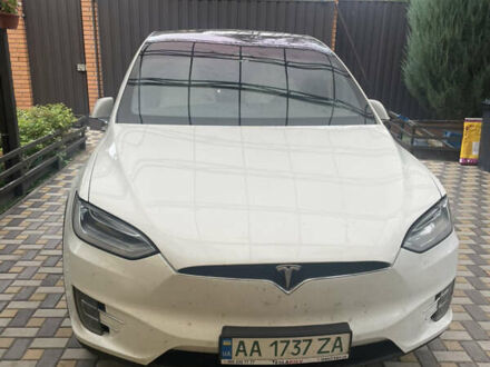 Білий Тесла Модель Х, об'ємом двигуна 0 л та пробігом 95 тис. км за 32500 $, фото 1 на Automoto.ua