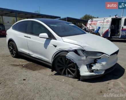 Белый Тесла Модель Х, объемом двигателя 0 л и пробегом 80 тыс. км за 24000 $, фото 1 на Automoto.ua