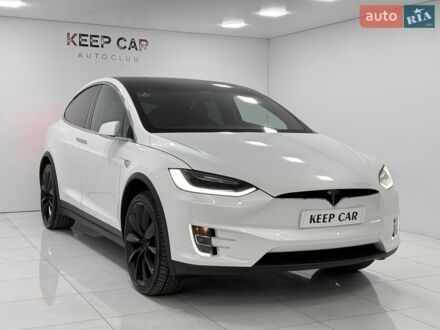 Білий Тесла Модель Х, об'ємом двигуна 0 л та пробігом 142 тис. км за 29900 $, фото 1 на Automoto.ua