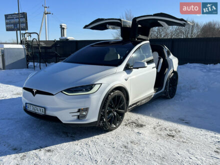 Білий Тесла Модель Х, об'ємом двигуна 0 л та пробігом 94 тис. км за 33000 $, фото 1 на Automoto.ua