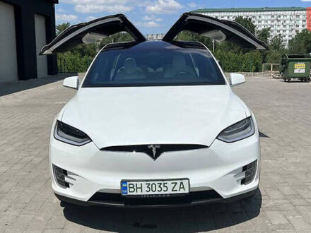 Тесла Модель Х 2020 в Запорожье на Automoto.ua Белый Тесла Модель Х, объемом двигателя 0 л и пробегом 50 тыс. км за 42524 $, фото 1 на Automoto.ua
