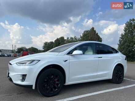 Білий Тесла Модель Х, об'ємом двигуна 0 л та пробігом 91 тис. км за 67500 $, фото 1 на Automoto.ua