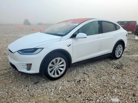 Тесла Модель Х 2021 в Одессе на Automoto.ua Белый Тесла Модель Х, объемом двигателя 0 л и пробегом 35 тыс. км за 15000 $, фото 1 на Automoto.ua