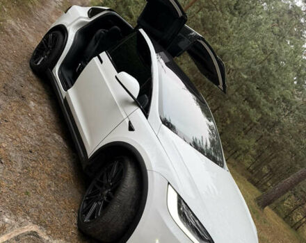 Білий Тесла Модель Х, об'ємом двигуна 0 л та пробігом 70 тис. км за 52500 $, фото 1 на Automoto.ua