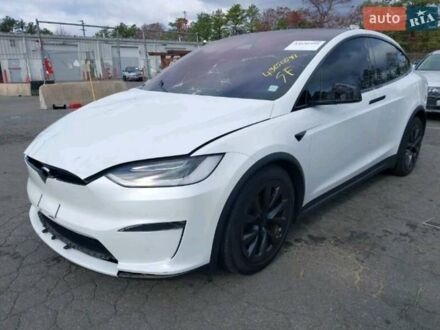 Белый Тесла Модель Х, объемом двигателя 0 л и пробегом 73 тыс. км за 31000 $, фото 1 на Automoto.ua