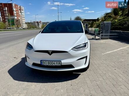 Белый Тесла Модель Х, объемом двигателя 0 л и пробегом 27 тыс. км за 46800 $, фото 1 на Automoto.ua