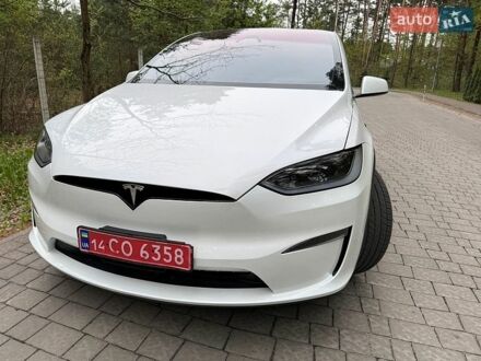 Белый Тесла Модель Х, объемом двигателя 0 л и пробегом 53 тыс. км за 47500 $, фото 1 на Automoto.ua