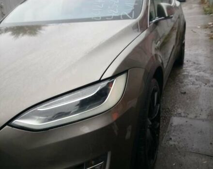 Тесла Модель Х 2016 в Киеве на Automoto.ua Бежевый Тесла Модель Х, объемом двигателя 0 л и пробегом 173 тыс. км за 23000 $, фото 9 на Automoto.ua