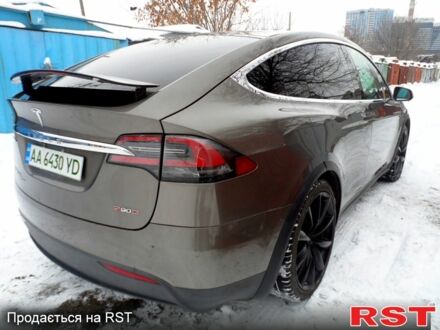 Бежевый Тесла Модель Х, объемом двигателя 0.15 л и пробегом 175 тыс. км за 19900 $, фото 1 на Automoto.ua