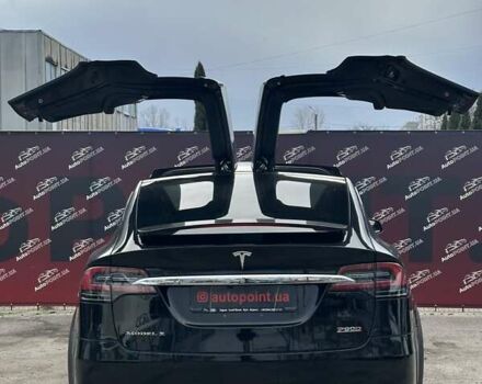 Черный Тесла Модель Х, объемом двигателя 0 л и пробегом 79 тыс. км за 24000 $, фото 6 на Automoto.ua