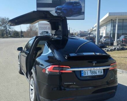 Черный Тесла Модель Х, объемом двигателя 0 л и пробегом 103 тыс. км за 32000 $, фото 5 на Automoto.ua