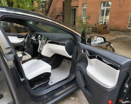 Черный Тесла Модель Х, объемом двигателя 0 л и пробегом 120 тыс. км за 25000 $, фото 9 на Automoto.ua