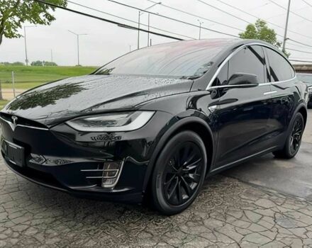 Черный Тесла Модель Х, объемом двигателя 0 л и пробегом 72 тыс. км за 14400 $, фото 2 на Automoto.ua