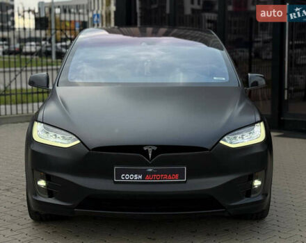 Черный Тесла Модель Х, объемом двигателя 0 л и пробегом 170 тыс. км за 19999 $, фото 2 на Automoto.ua