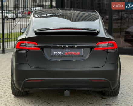 Черный Тесла Модель Х, объемом двигателя 0 л и пробегом 170 тыс. км за 19999 $, фото 4 на Automoto.ua