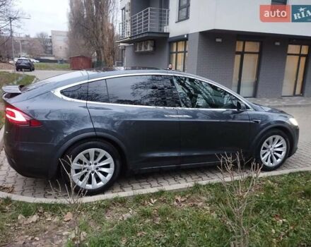 Чорний Тесла Модель Х, об'ємом двигуна 0 л та пробігом 196 тис. км за 19999 $, фото 4 на Automoto.ua