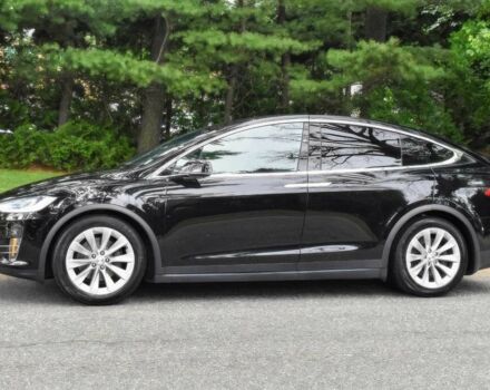 Черный Тесла Модель Х, объемом двигателя 0 л и пробегом 50 тыс. км за 32000 $, фото 7 на Automoto.ua