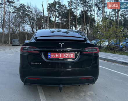 Черный Тесла Модель Х, объемом двигателя 0 л и пробегом 194 тыс. км за 19999 $, фото 15 на Automoto.ua