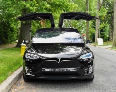 Черный Тесла Модель Х, объемом двигателя 0 л и пробегом 50 тыс. км за 32000 $, фото 2 на Automoto.ua