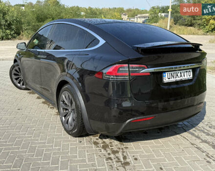 Черный Тесла Модель Х, объемом двигателя 0 л и пробегом 157 тыс. км за 25500 $, фото 1 на Automoto.ua