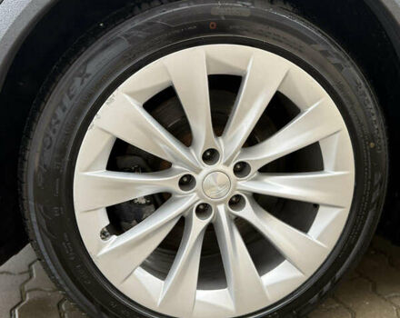 Черный Тесла Модель Х, объемом двигателя 0 л и пробегом 264 тыс. км за 15500 $, фото 12 на Automoto.ua