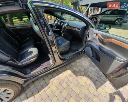 Черный Тесла Модель Х, объемом двигателя 0 л и пробегом 42 тыс. км за 24000 $, фото 8 на Automoto.ua