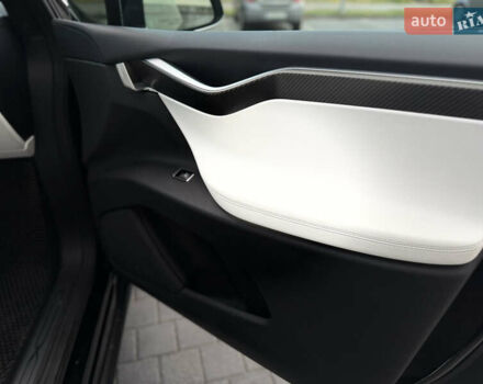 Черный Тесла Модель Х, объемом двигателя 0 л и пробегом 112 тыс. км за 37700 $, фото 57 на Automoto.ua